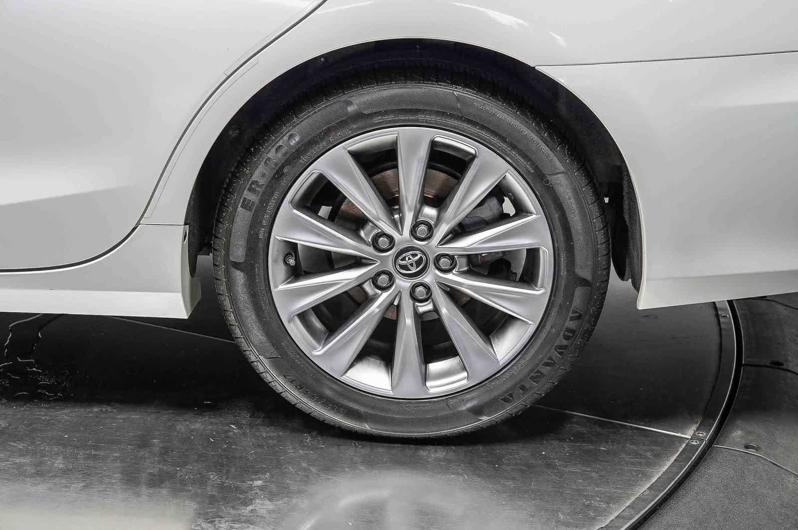 Certified 2016 Toyota Camry XLE w/ Advanced Technology Package FWD image 11