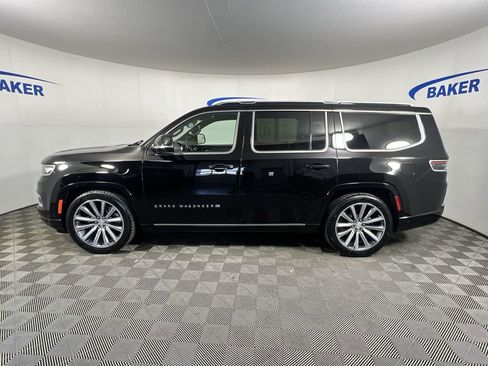Used 2023 Jeep Grand Wagoneer Series II AWD/4WD image 6