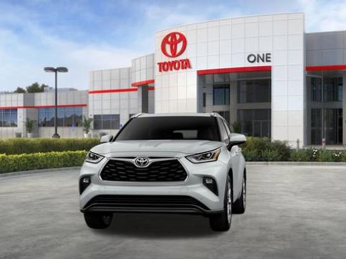 New 2026 Toyota Highlander Limited AWD/4WD image 22