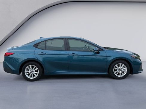 Used 2025 Toyota Camry LE FWD image 6