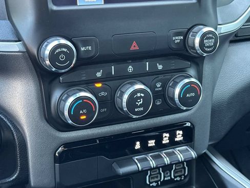 Used 2022 RAM 1500 Big Horn AWD/4WD image 19