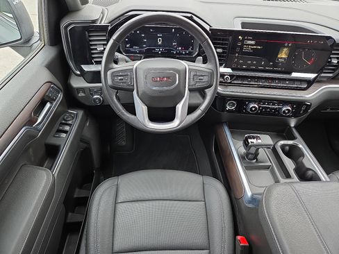 Used 2023 GMC Sierra 1500 SLT w/ SLT Convenience Package image 11