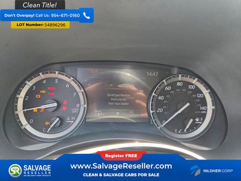 Used 2021 Toyota Highlander XLE AWD/4WD image 12