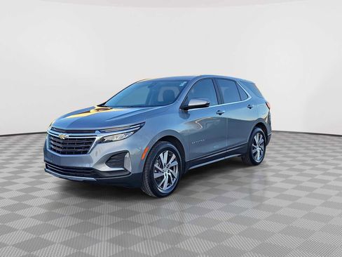 Used 2024 Chevrolet Equinox LT image 4