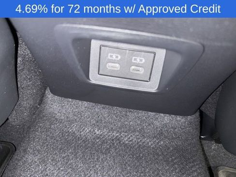 Used 2024 Toyota Corolla Cross LE image 11