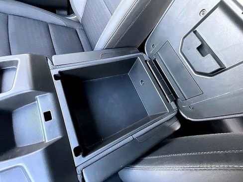 Used 2023 GMC Sierra 1500 Elevation image 26