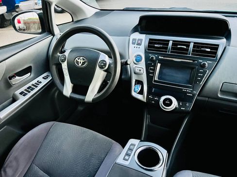 Used 2013 Toyota Prius V Three FWD image 20