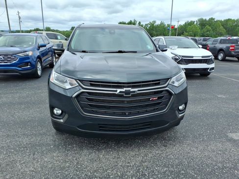 Used 2020 Chevrolet Traverse RS FWD image 2