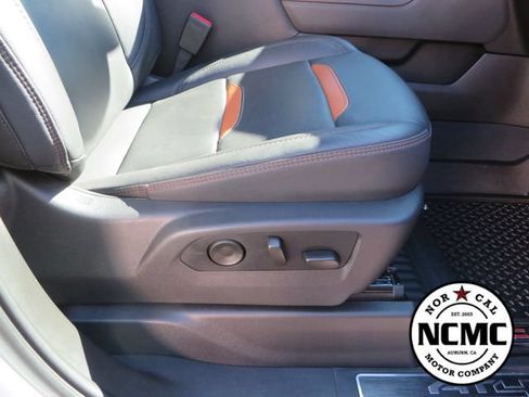 Used 2025 GMC Sierra 2500 AT4 AWD/4WD image 59