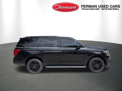 Used 2023 Ford Expedition XLT RWD image 2