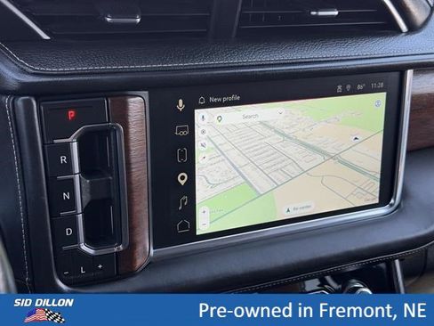Used 2023 GMC Yukon Denali Ultimate AWD/4WD image 11