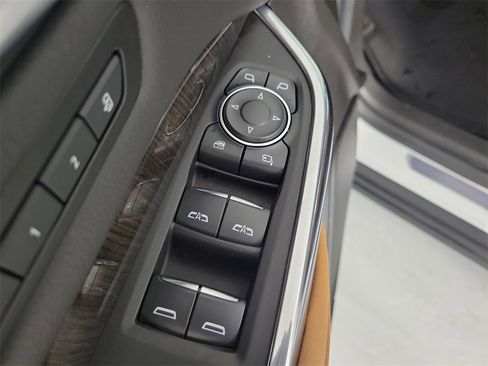 Certified 2023 Cadillac XT4 Sport image 18