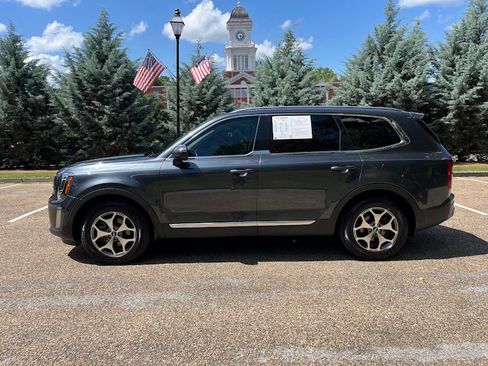 Used 2020 Kia Telluride EX AWD/4WD image 26