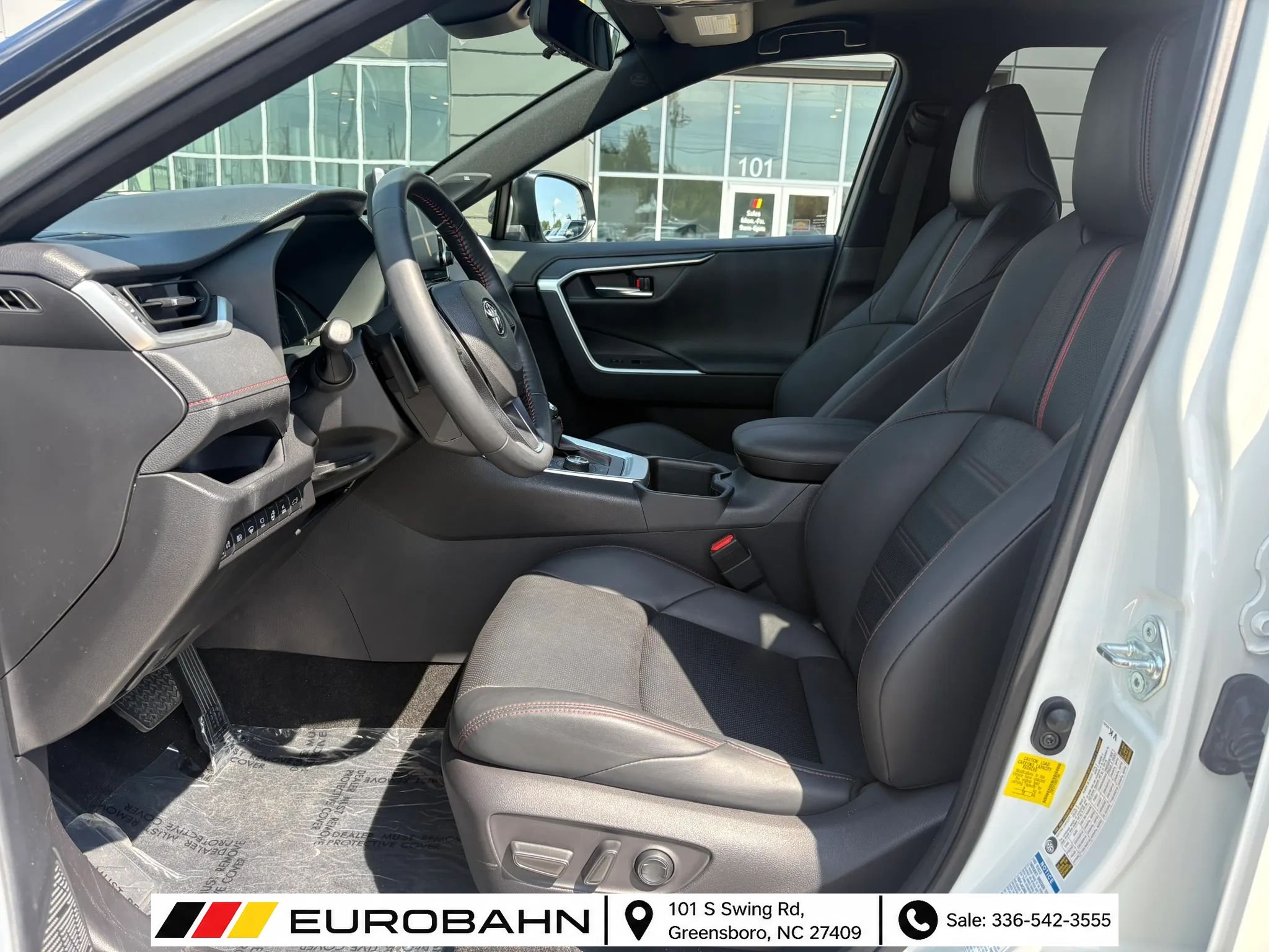 Used 2022 Toyota RAV4 XSE w/ Premium Package AWD/4WD image 7