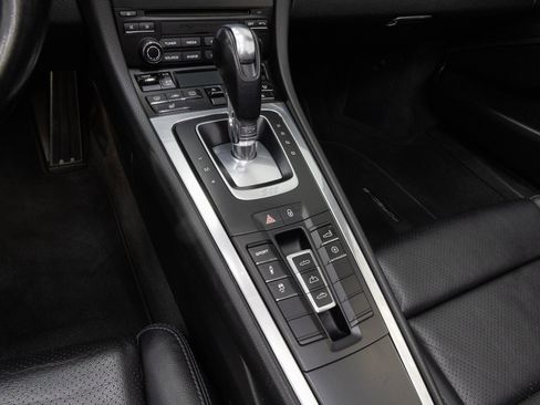 Used 2017 Porsche 911 Carrera image 19