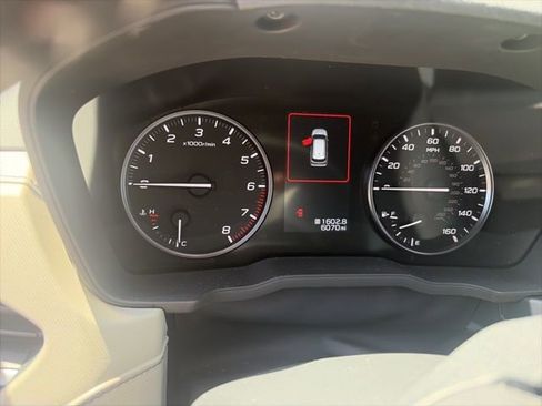 Used 2025 Subaru Forester Premium AWD/4WD image 4