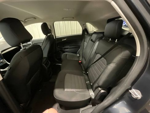 Used 2024 Ford Edge SE w/ Black Appearance Package AWD/4WD image 9