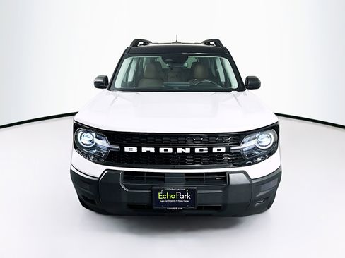 Used 2025 Ford Bronco Sport Outer Banks image 2