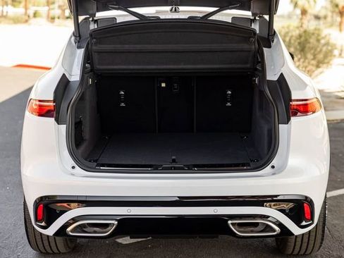 New 2026 Jaguar F-PACE R-Dynamic S image 22