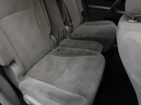 Used 2013 Toyota Highlander 4WD Hybrid image 25