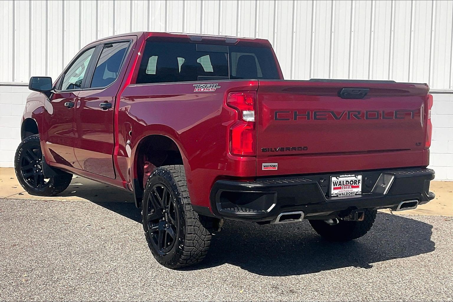 Used 2022 Chevrolet Silverado 1500 LT Trail Boss w/ Convenience Package II AWD/4WD image 15