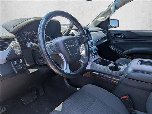 Used 2017 GMC Yukon SLE w/ Convenience Package RWD image 9