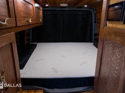 Used 2022 Mercedes-Benz Sprinter 2500 image 54