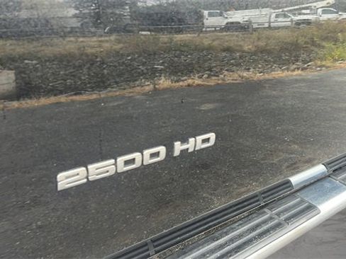 Used 2012 GMC Sierra 2500 SLT w/ SLT Convenience Package image 30