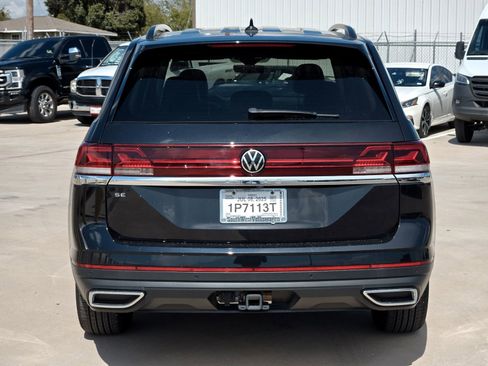 New 2024 Volkswagen Atlas SE FWD image 6