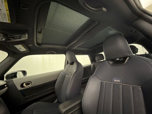 Certified 2025 MINI Cooper S image 22