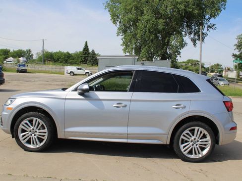 Used 2018 Audi Q5 2.0T Premium Plus w/ Premium Plus Package AWD/4WD image 5