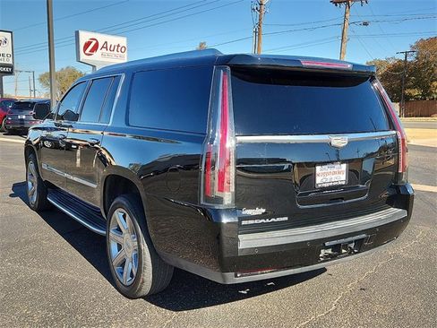 Used 2019 Cadillac Escalade ESV Premium Luxury image 3