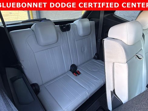 Used 2022 Volkswagen Tiguan SE R-Line image 26