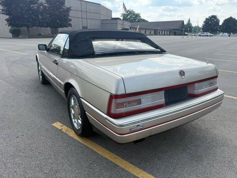 Used 1992 Cadillac Allante FWD image 7