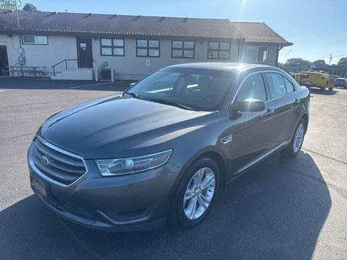 Used 2015 Ford Taurus SEL w/ Equipment Group 201A AWD/4WD image 7