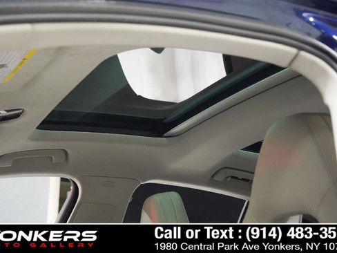 Used 2020 Porsche Panamera RWD image 70