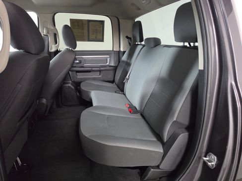 Used 2022 RAM 1500 Classic SLT AWD/4WD image 15