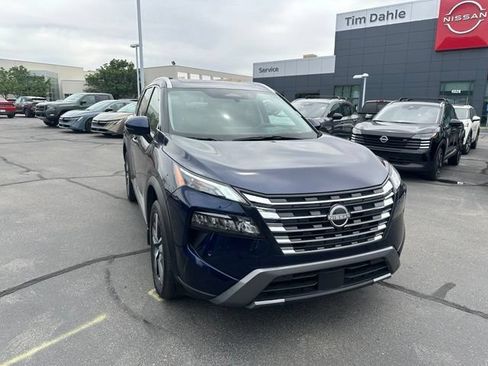 Used 2025 Nissan Rogue SL w/ Tech Package AWD/4WD image 3