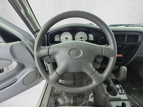 Used 2002 Toyota Tacoma PreRunner w/ SR5 Pkg w/ Chrome Pkg RWD image 26
