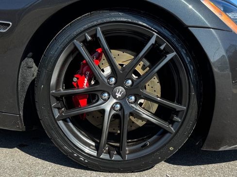 Used 2017 Maserati GranTurismo Sport image 48