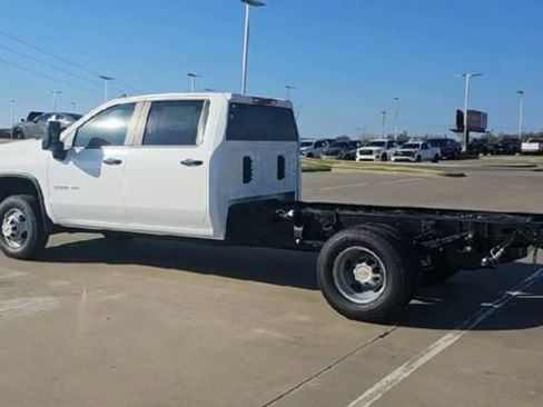 New 2026 Chevrolet Silverado 3500 W/T AWD/4WD image 6