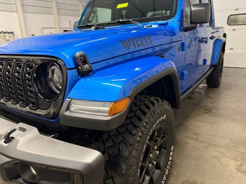 New 2026 Jeep Gladiator Sport image 22