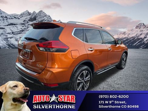 Used 2017 Nissan Rogue SL w/ SL Premium Package image 3