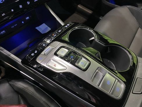 Used 2024 Hyundai Tucson Limited image 25