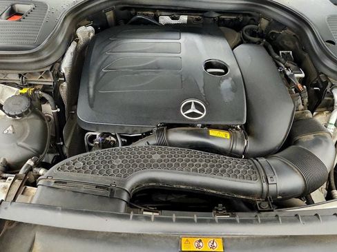 Used 2022 Mercedes-Benz GLC 300 4MATIC image 25