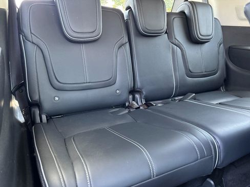 Used 2025 INFINITI QX80 Sensory AWD/4WD image 39