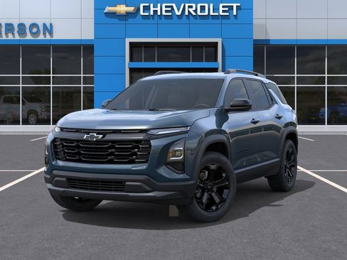 New 2026 Chevrolet Equinox LT w/ Convenience Package II AWD/4WD image 8
