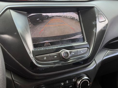 Used 2023 Chevrolet TrailBlazer LS FWD image 20