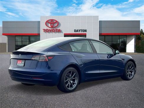 Used 2023 Tesla Model 3 Standard Range image 5