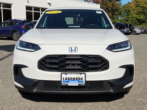 Used 2024 Honda HR-V Sport image 2